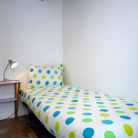 Les Hirondelles Appartement *